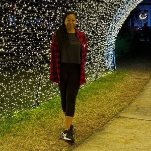 Meet your Posher, Toni